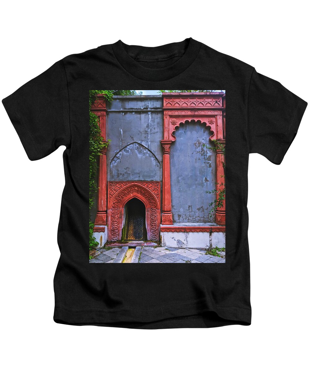 Building Kids T-Shirt featuring the photograph Ornate Red Wall by Portia Olaughlin