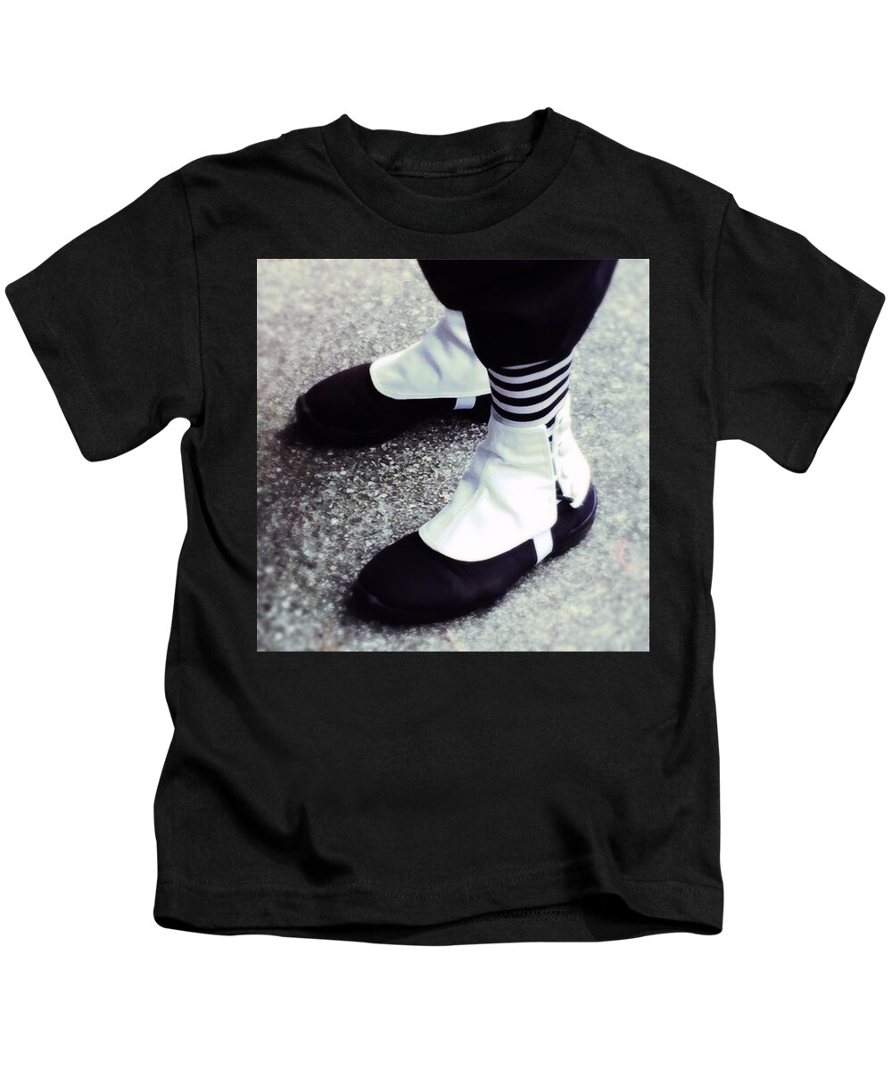 Mime Kids T-Shirt featuring the photograph The Mime by Lisa Burbach
