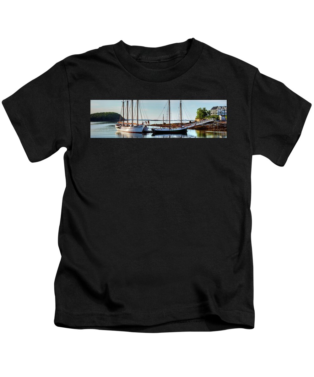 Bar Harbor Kids T-Shirt featuring the photograph Bar Harbor a5512 by Greg Hartford