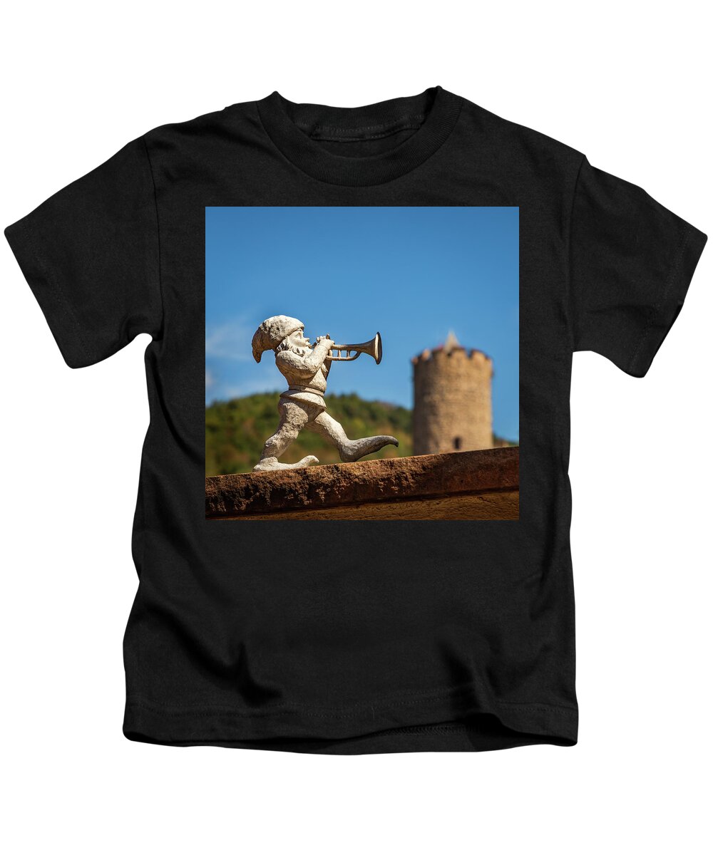 Gnome Kids T-Shirt featuring the photograph Announcing Happy Hour by Elvira Peretsman