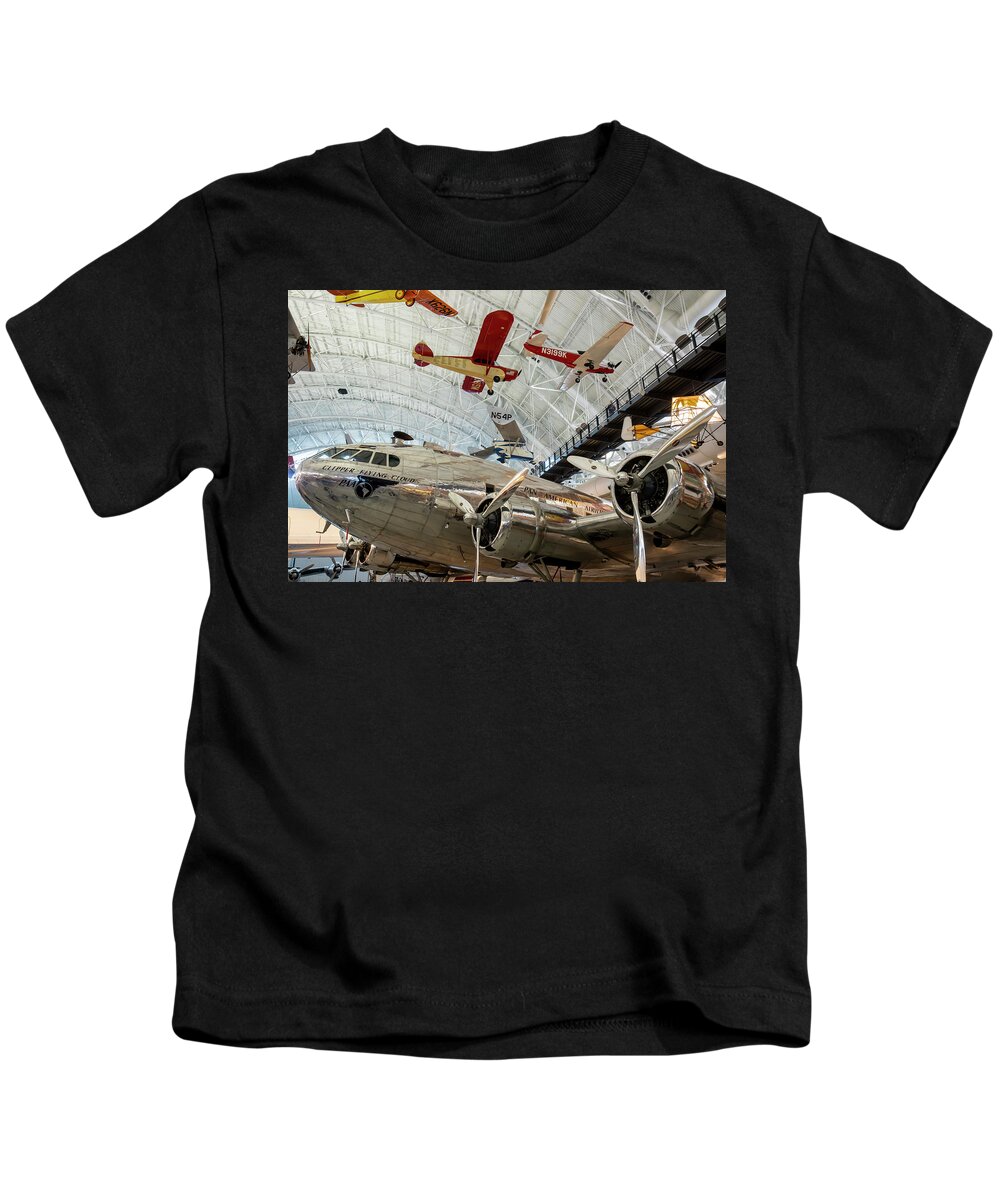 Air And Space Museum Kids T-Shirt featuring the photograph Clipper Flying Cloud Pan Am by Karen Foley
