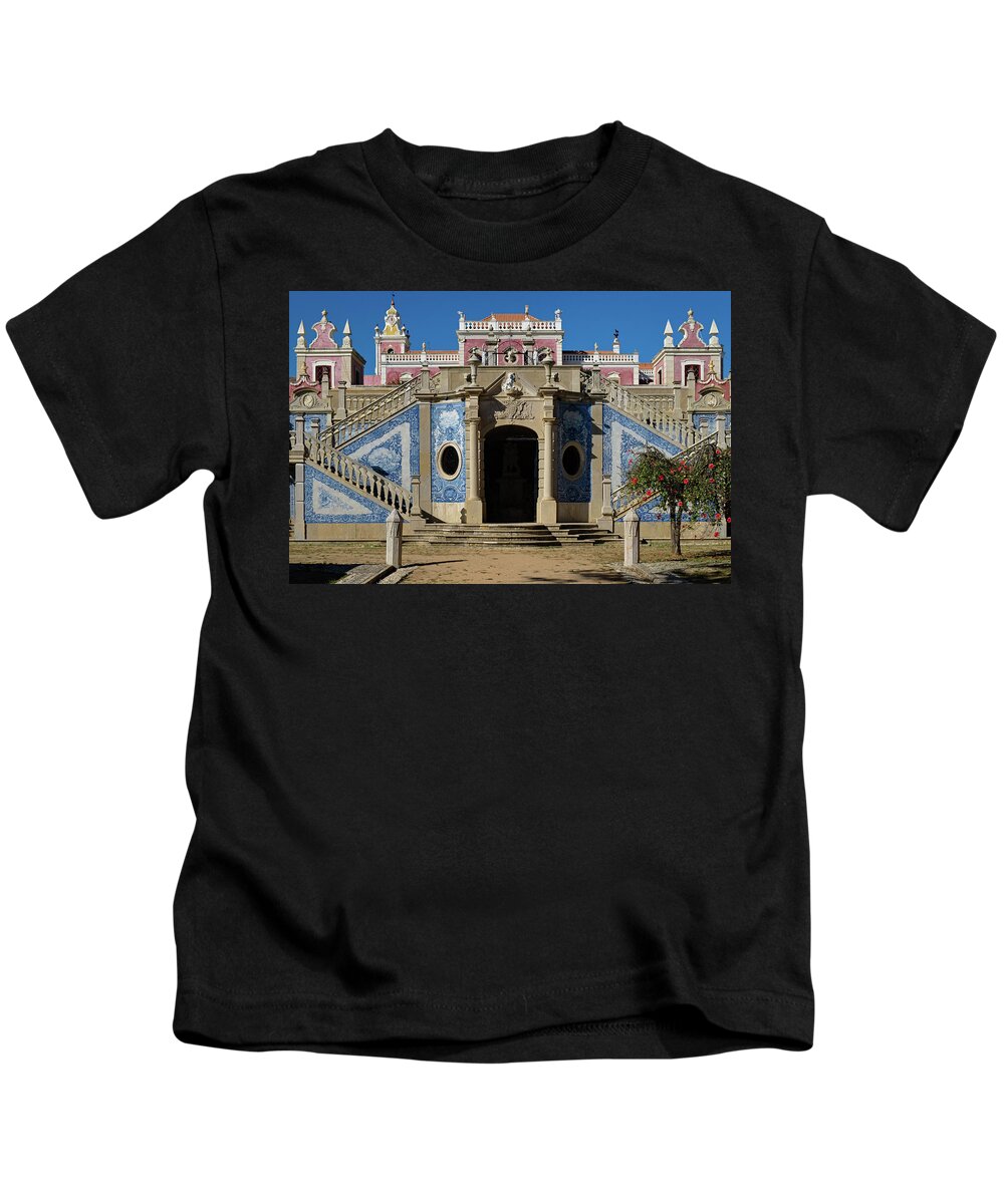 Estoi Palace Kids T-Shirt featuring the photograph Palacio de Estoi front view by Angelo DeVal
