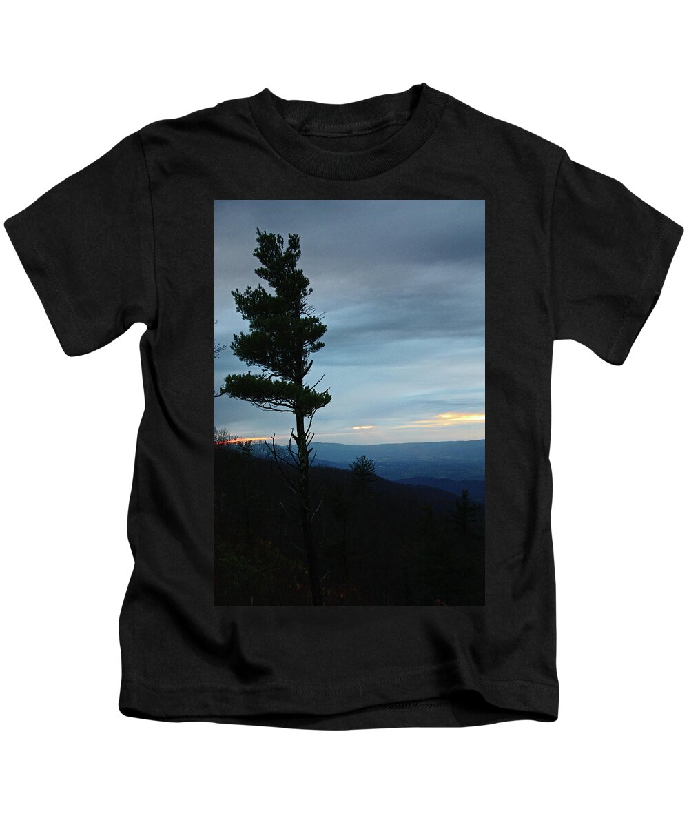 Sunset Skyline Drive Kids T-Shirt featuring the photograph Shenendoah by Carolyn Stagger Cokley