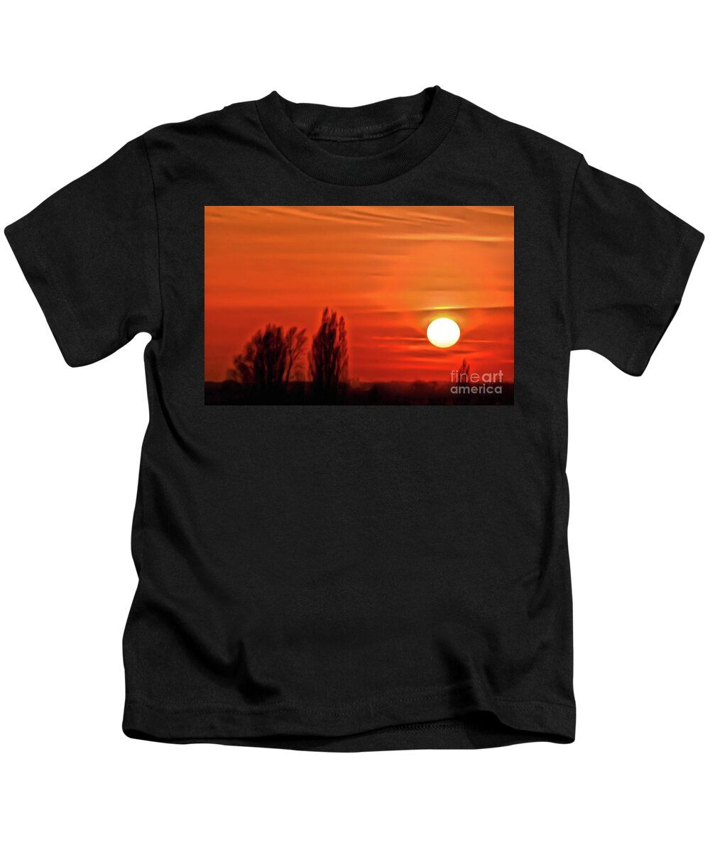 Sunset Kids T-Shirt featuring the photograph Sunset in Manchester by Pics By Tony