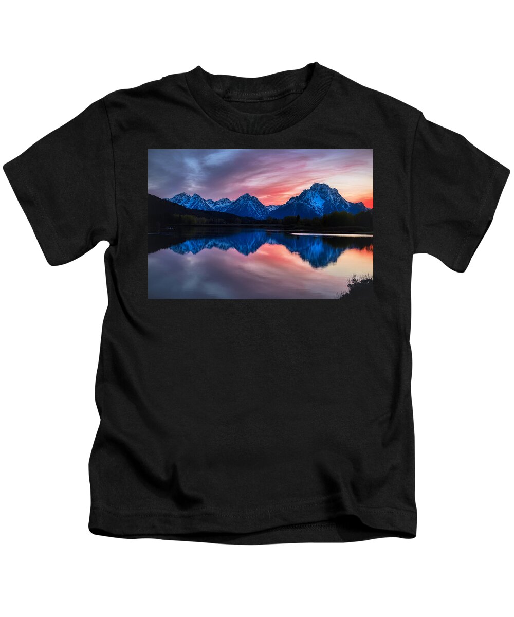 Sunset Scenery Kids T-Shirt featuring the photograph Transcendence by Dana Foreman