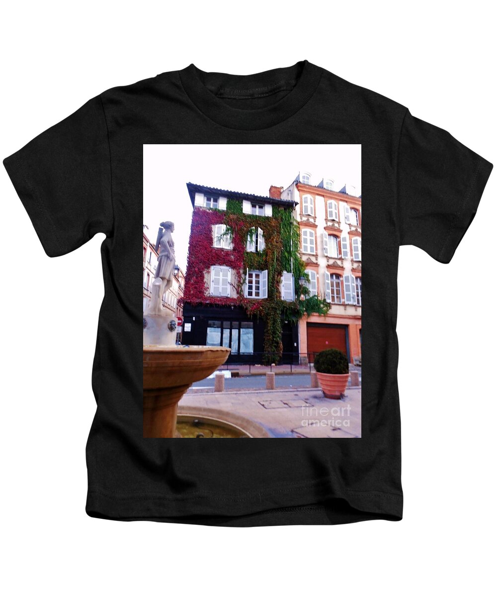 Vine Kids T-Shirt featuring the photograph Vine Covered Rowhouse by Aisha Isabelle