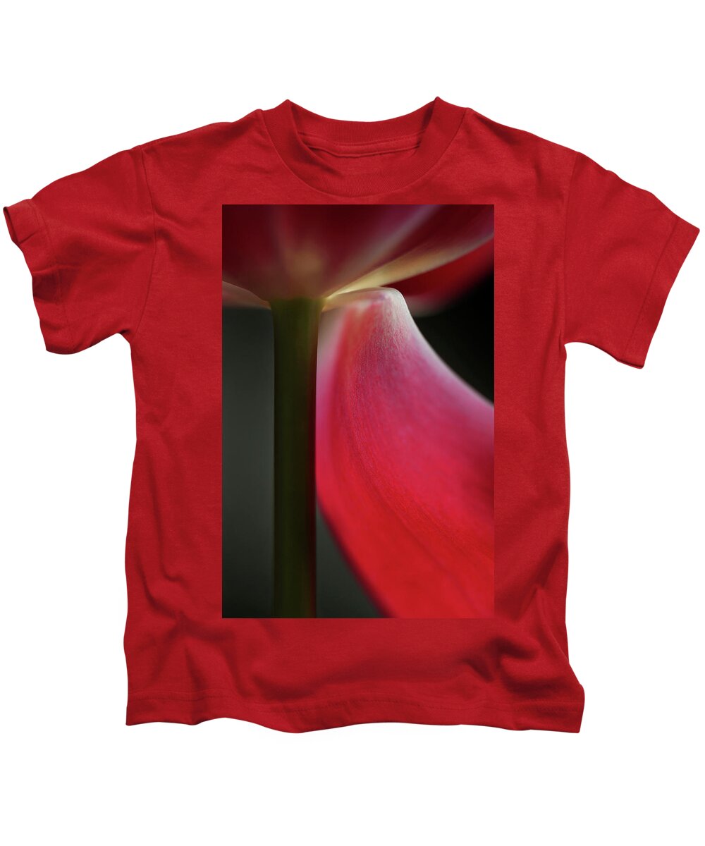 Flower Kids T-Shirt featuring the photograph Droopy by Bob Cournoyer