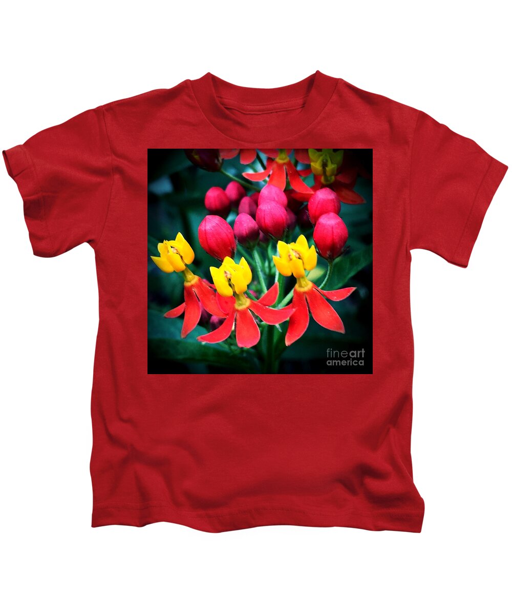 Macro Kids T-Shirt featuring the photograph Ladies in Waiting by Vonda Lawson-Rosa