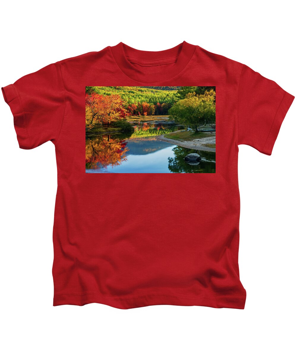 Maine Kids T-Shirt featuring the photograph Autumn Colors 34a2784 by Greg Hartford