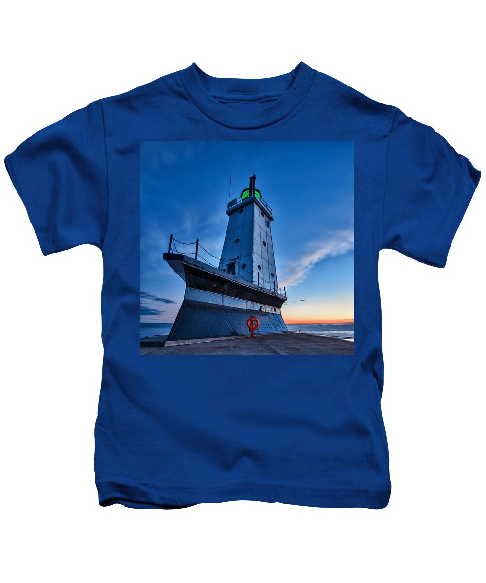 Lighthouse Kids T-Shirt featuring the photograph Ludington Lighthouse by Sebastian Musial