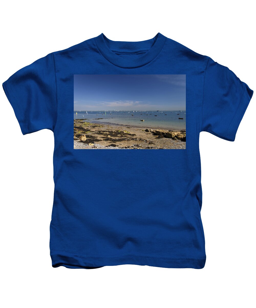 Europe Kids T-Shirt featuring the photograph Seaview Beach and The Solent - 01 by Rod Johnson