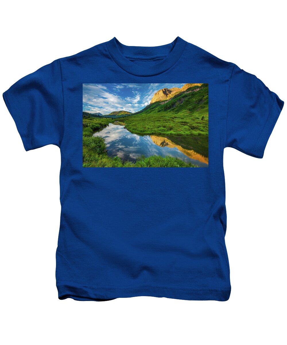 Sky Kids T-Shirt featuring the photograph East River Reflections by Darren White