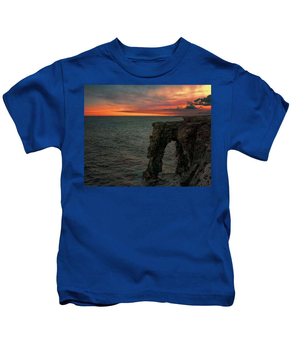 Holei Sea Arch Kids T-Shirt featuring the photograph Holei Sea Arch by Susan Rissi Tregoning