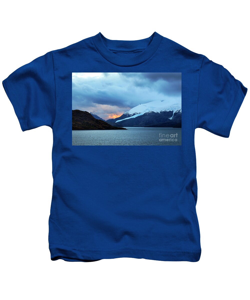 https://render.fineartamerica.com/images/rendered/default/t-shirt/33/22/images/artworkimages/medium/3/1-sunset-over-strait-of-magellan-and-snow-capped-mountains-patagonia-chile-south-america-yefim-bam.jpg?targetx=0&targety=0&imagewidth=440&imageheight=292&modelwidth=440&modelheight=590
