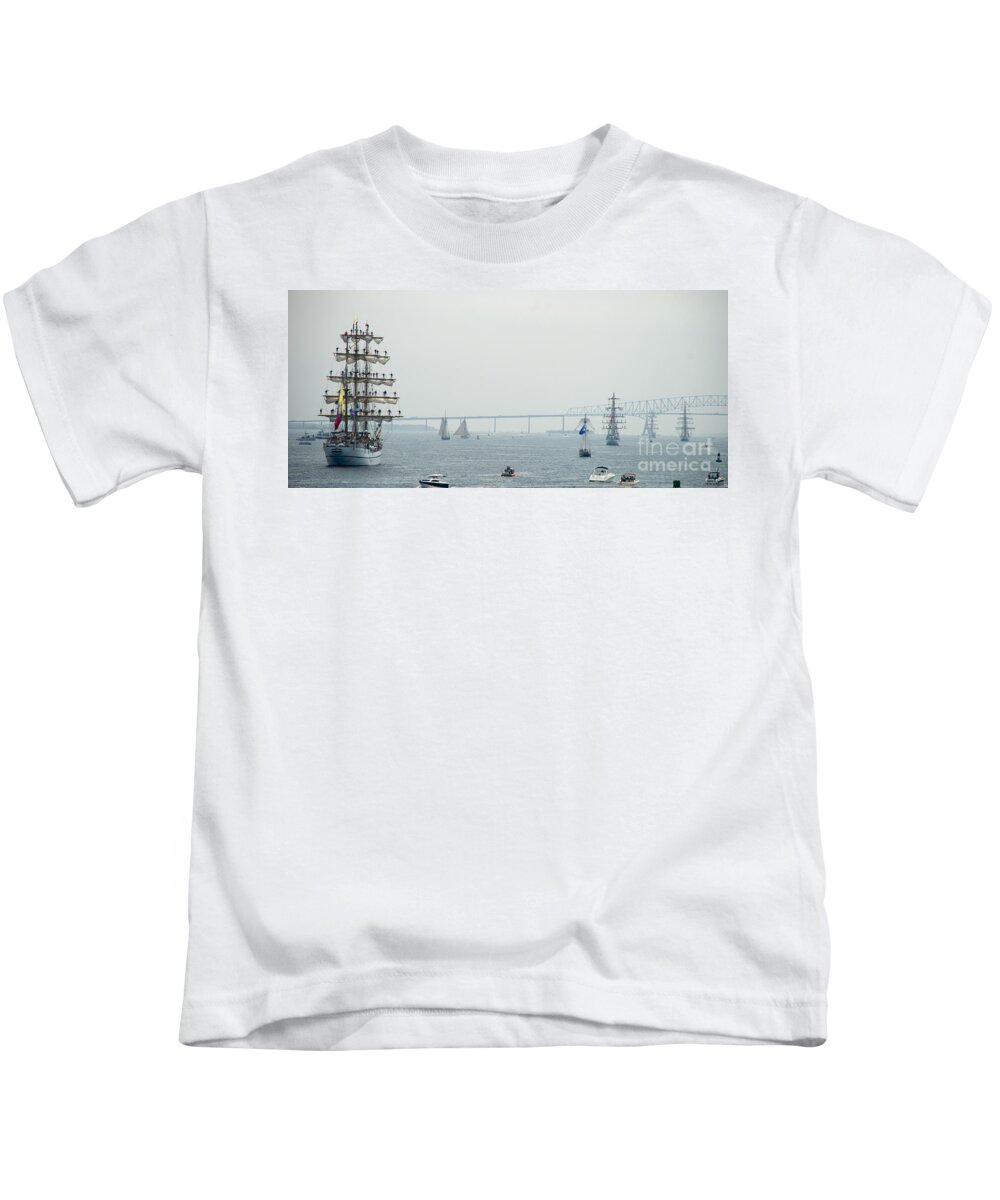 Baltimore Kids T-Shirt featuring the photograph We Say Goodbye as they Sail out to the Bay by Mark Dodd