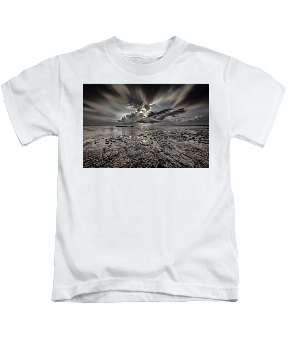 Atlantic Ocean Kids T-Shirt featuring the photograph Seascape of Hilton Head Island #4 by Peter Lakomy