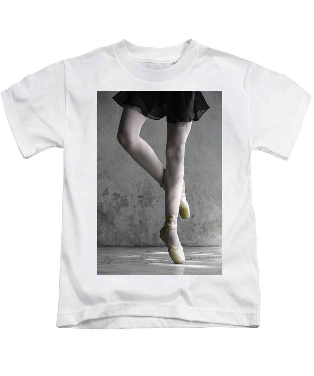 Cuba Kids T-Shirt featuring the photograph Ballerina by Marla Craven