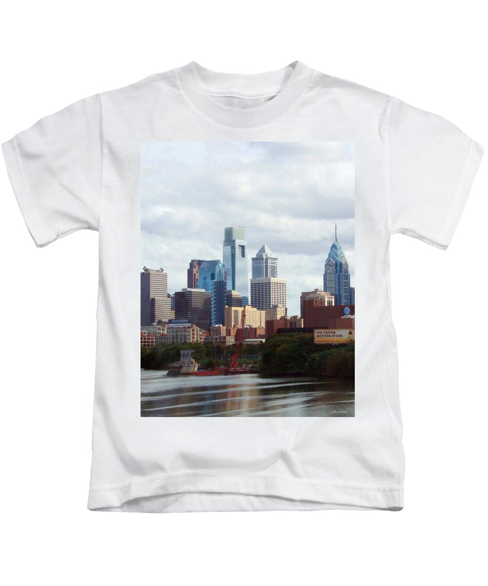 Philadelphia Kids T-Shirt featuring the photograph City of Philadelphia by Linda Sannuti