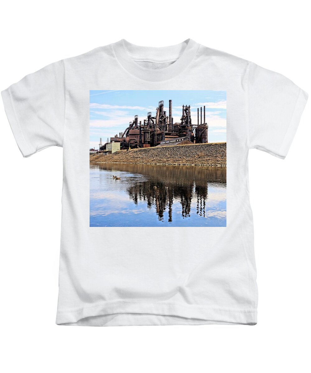 Bethlehem Kids T-Shirt featuring the photograph Rusted Relection by DJ Florek