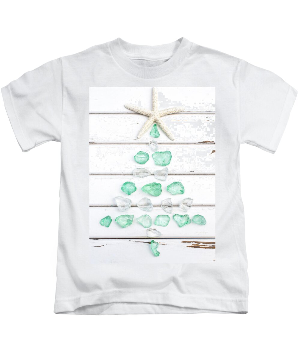 Terry D Photography Kids T-Shirt featuring the photograph Starfish Christmas Tree by Terry DeLuco