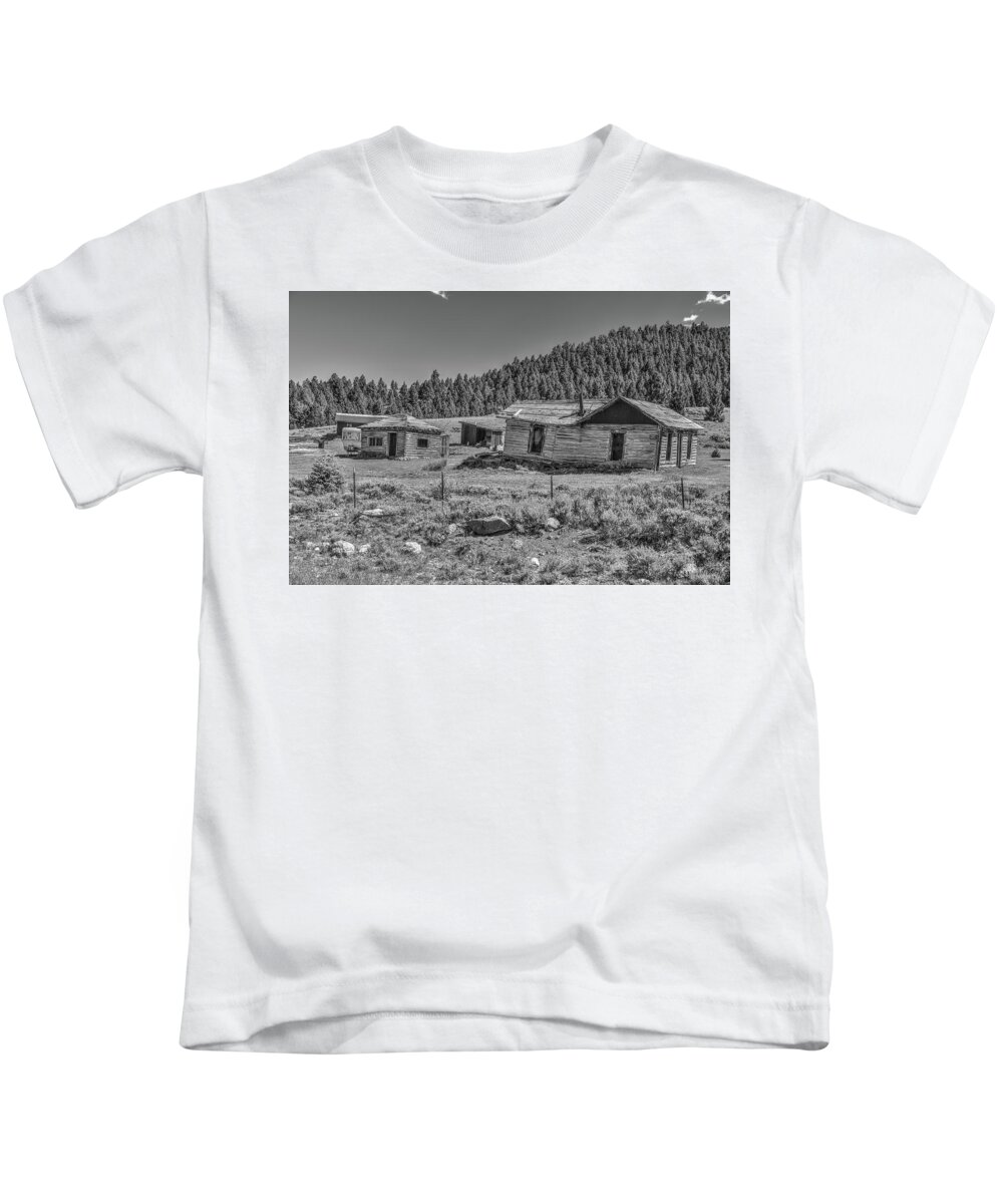 Abandoned Buildings Kids T-Shirt featuring the photograph The Gilmore Homestead by Richard J Cassato