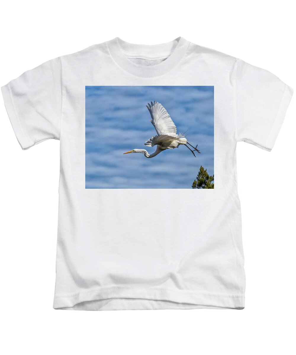 Skidaway Island Kids T-Shirt featuring the photograph Freestyle by Ray Silva