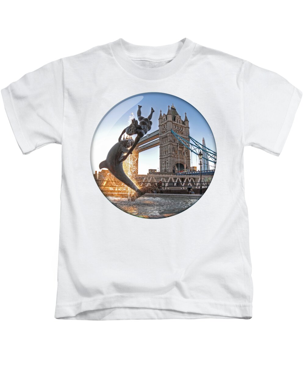 London Kids T-Shirt featuring the photograph Lost In A Daydream - Floating On The Thames by Gill Billington