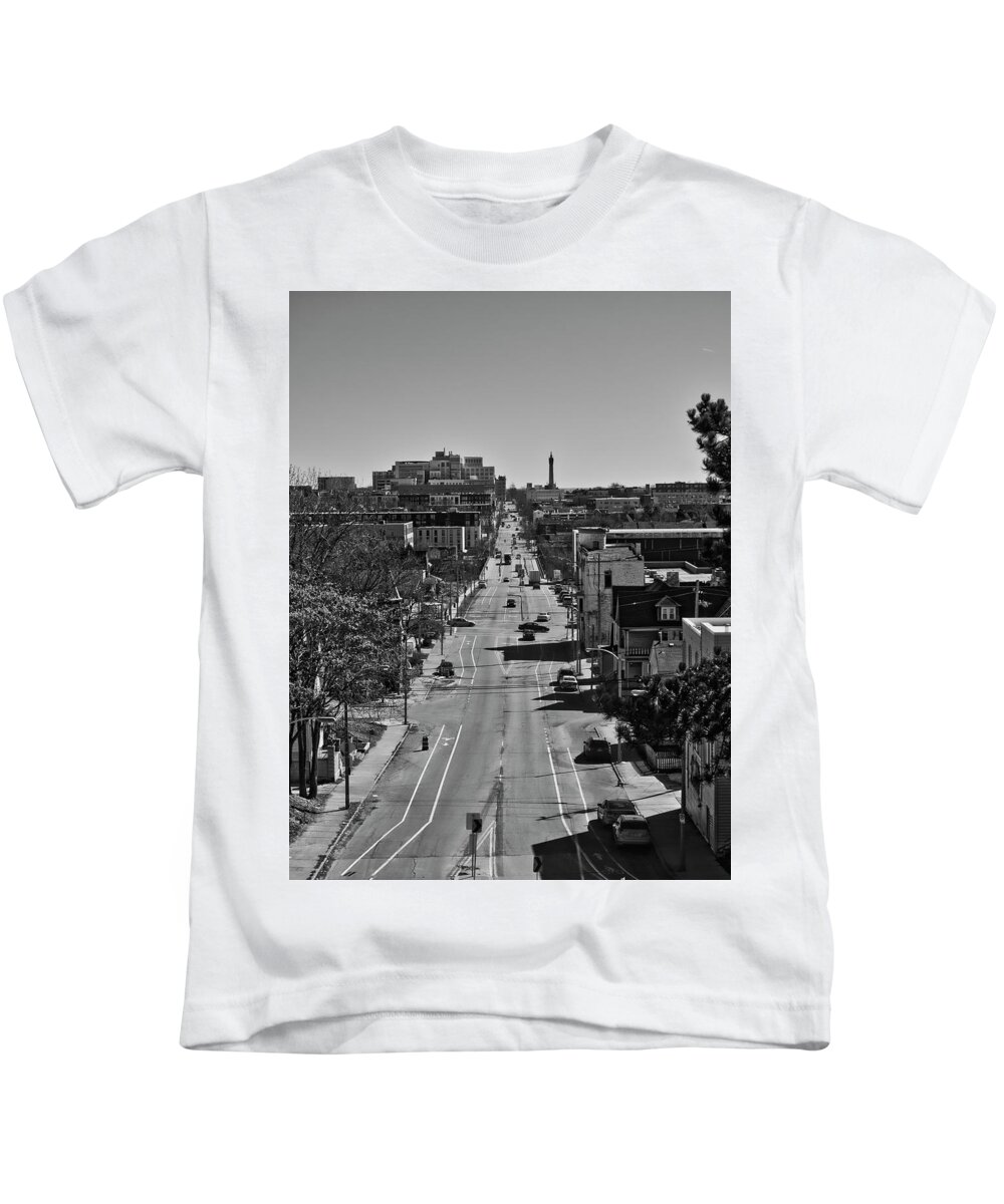 Milwukee Kids T-Shirt featuring the photograph North Avenue - Milwaukee - Wisconsin by Steven Ralser