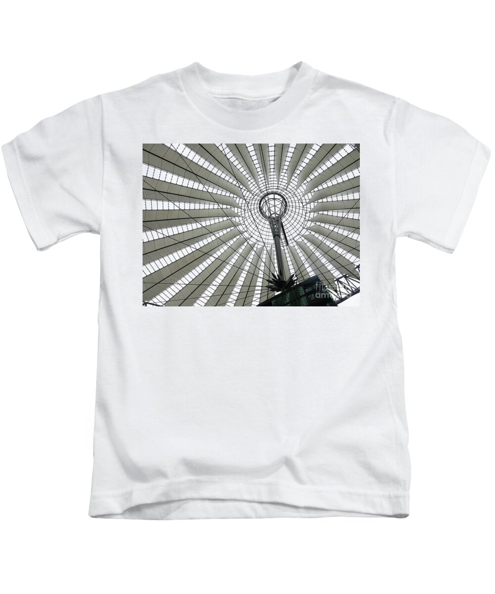 Roof.ky Kids T-Shirt featuring the photograph Roof of Sails by Brenda Kean