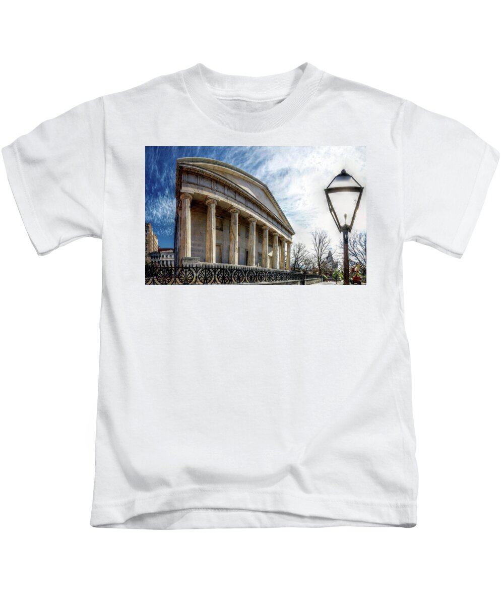 Panorama Kids T-Shirt featuring the photograph Panorama 3280 Second Bank of the United States by Bob Bruhin