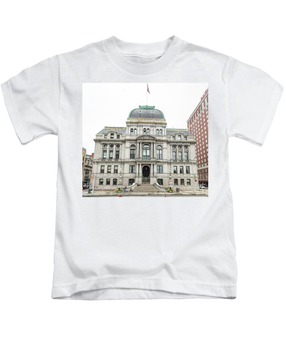 Providence City Hall Kids T-Shirt featuring the photograph Providence City Hall Building in Providence Rhode Island by David Oppenheimer