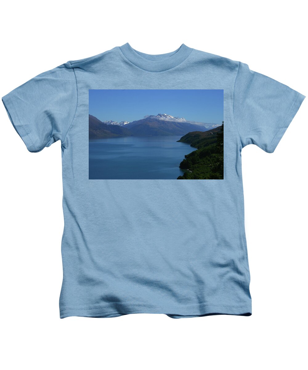 Lake Wakatipu New Zealand Kids T-Shirt featuring the photograph Lake Wakatipu, New Zealand by Ian Sanders