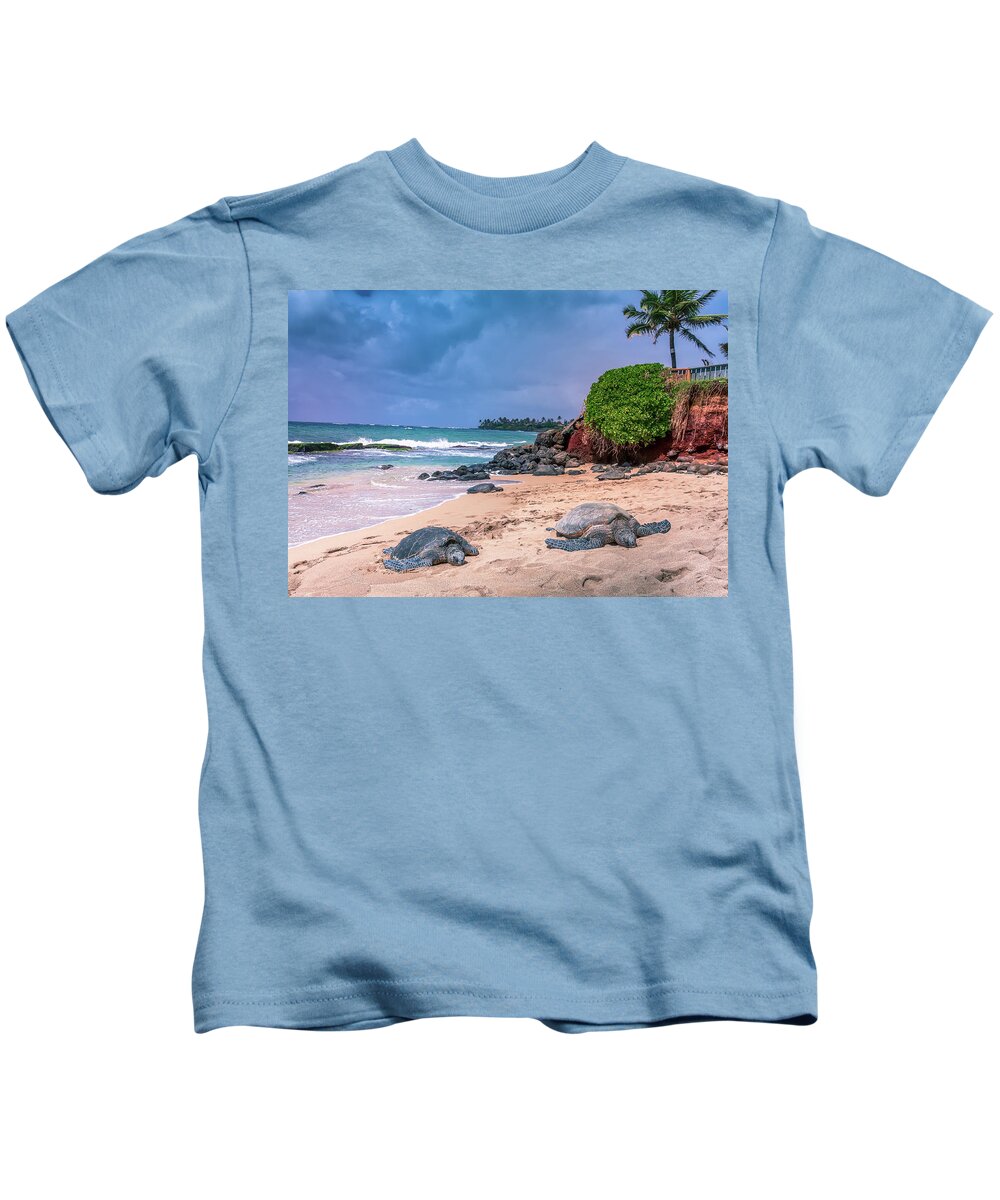 Maui Turtles Kids T-Shirt featuring the photograph Maui Sea Turles by Chris Spencer