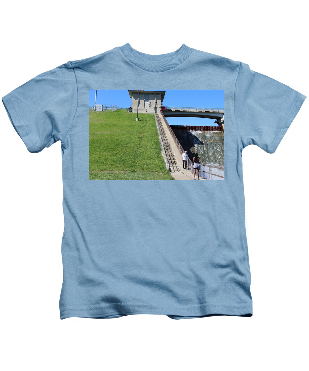 hovedsagelig skrubbe Med andre band Hoover Dam Kids T-Shirt by Marvin Mariano - Pixels