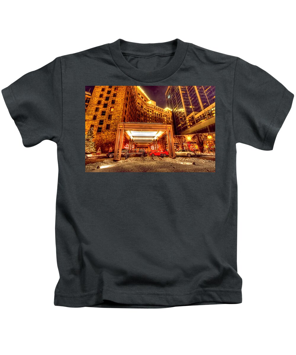 St Paul Skyline Kids T-Shirt featuring the photograph Saint Paul Hotel #5 by Amanda Stadther