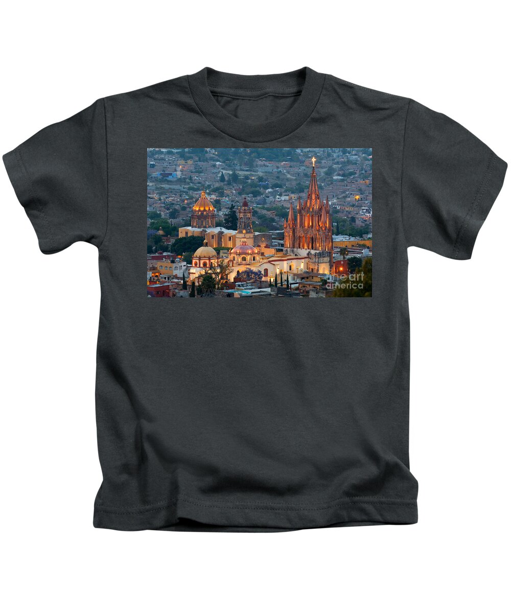 San Miguel De Allende Kids T-Shirt featuring the photograph San Miguel De Allende, Mexico #2 by John Shaw
