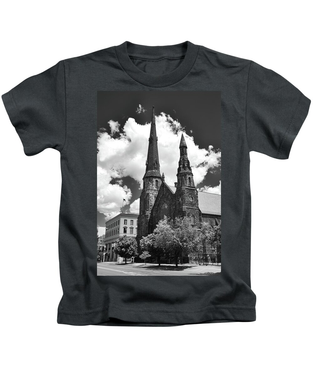 Architecture Kids T-Shirt featuring the photograph Ani's Place 15257 by Guy Whiteley