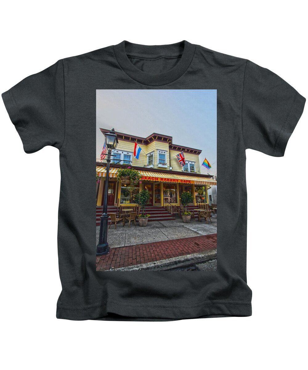Beach Kids T-Shirt featuring the photograph Beach Bakery Cafe by Robert Seifert
