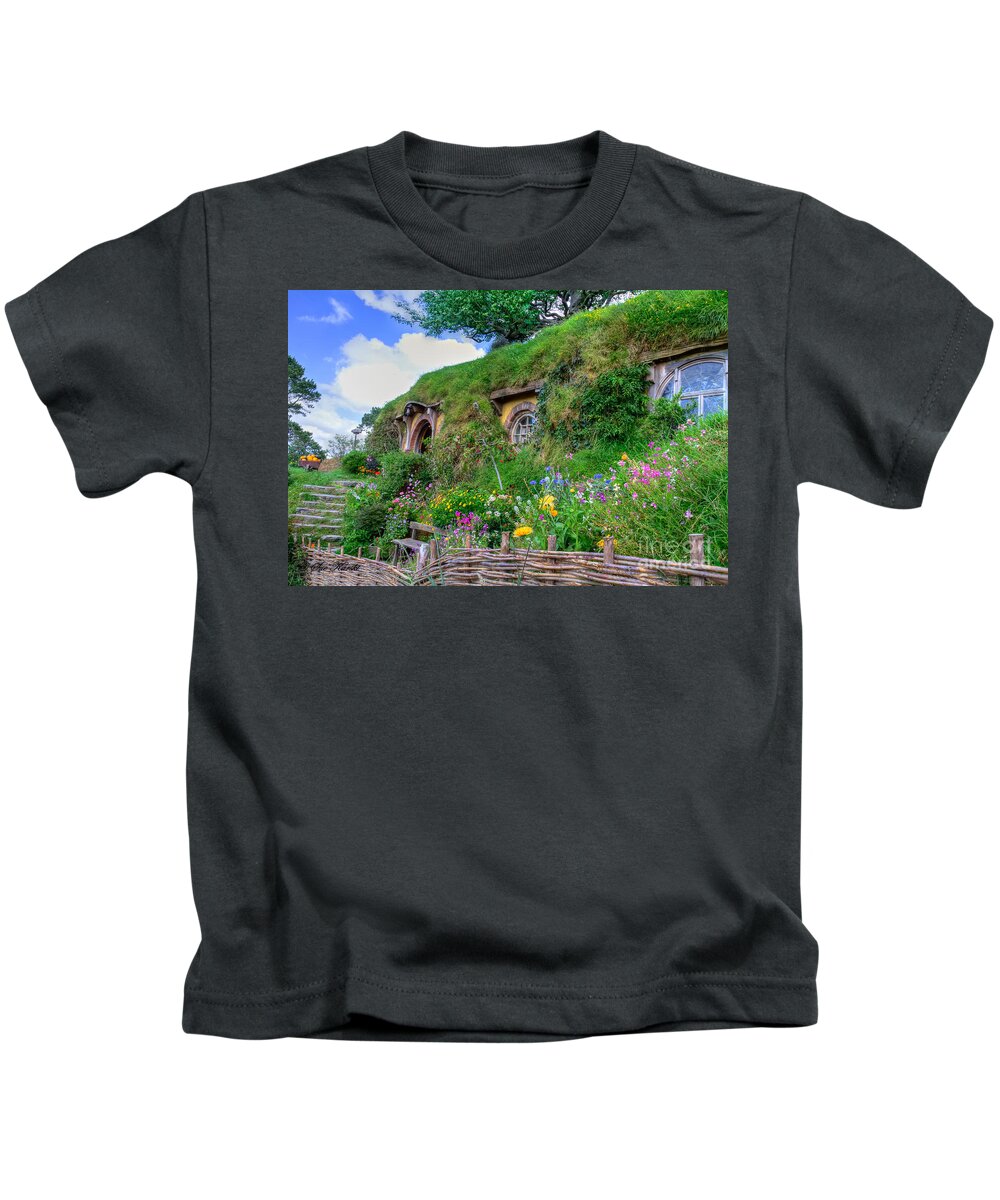 Bilbo Baggins Kids T-Shirt featuring the photograph Bilbo Baggins House 1 by Sue Karski