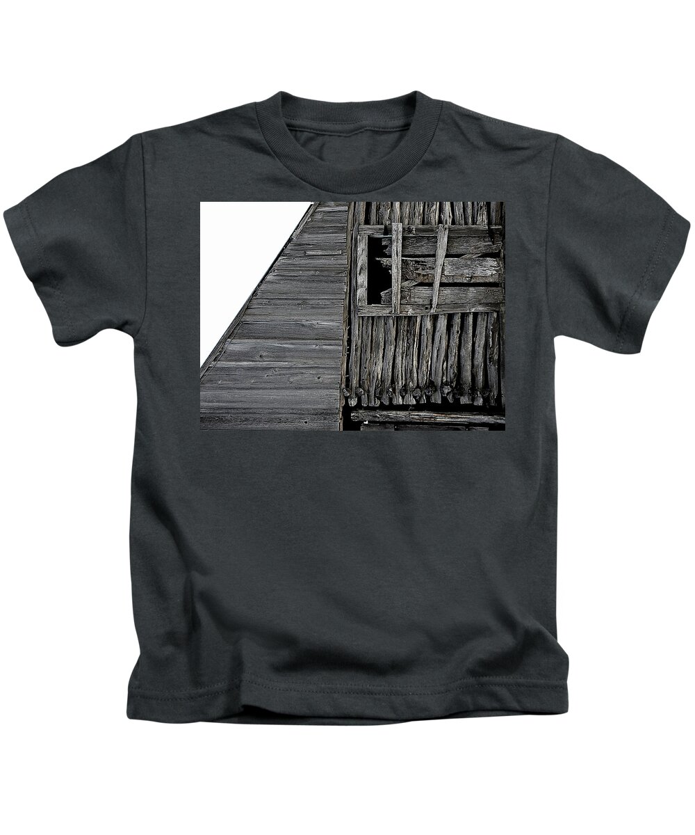 Barn Kids T-Shirt featuring the photograph Commons Ford Barn by Gia Marie Houck