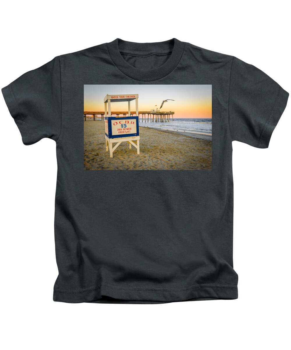 Photobomb Kids T-Shirt featuring the photograph Days End by Mark Rogers