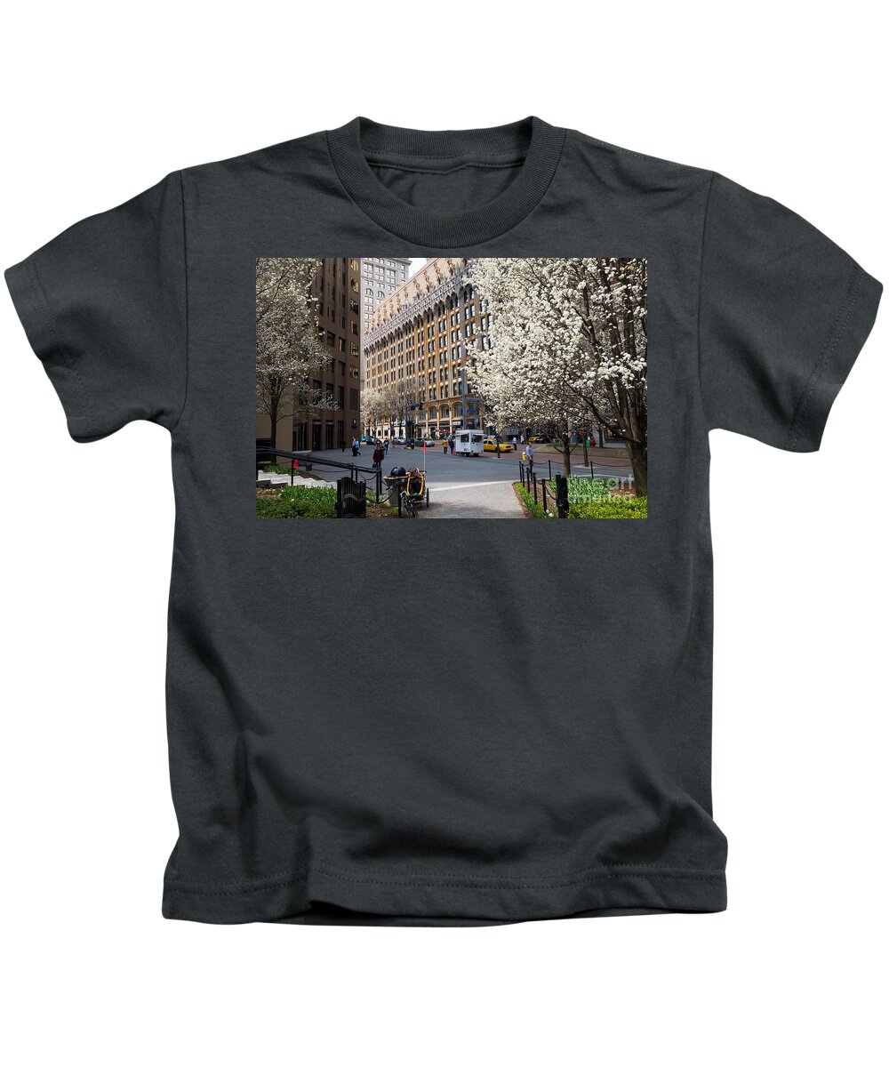 City Kids T-Shirt featuring the photograph Downtown Pittsburgh in the Spring by Amy Cicconi