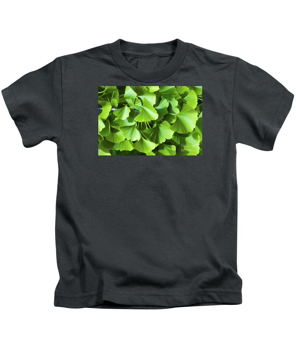 Green Kids T-Shirt featuring the photograph Fan Shaped Leaves by Richard J Thompson