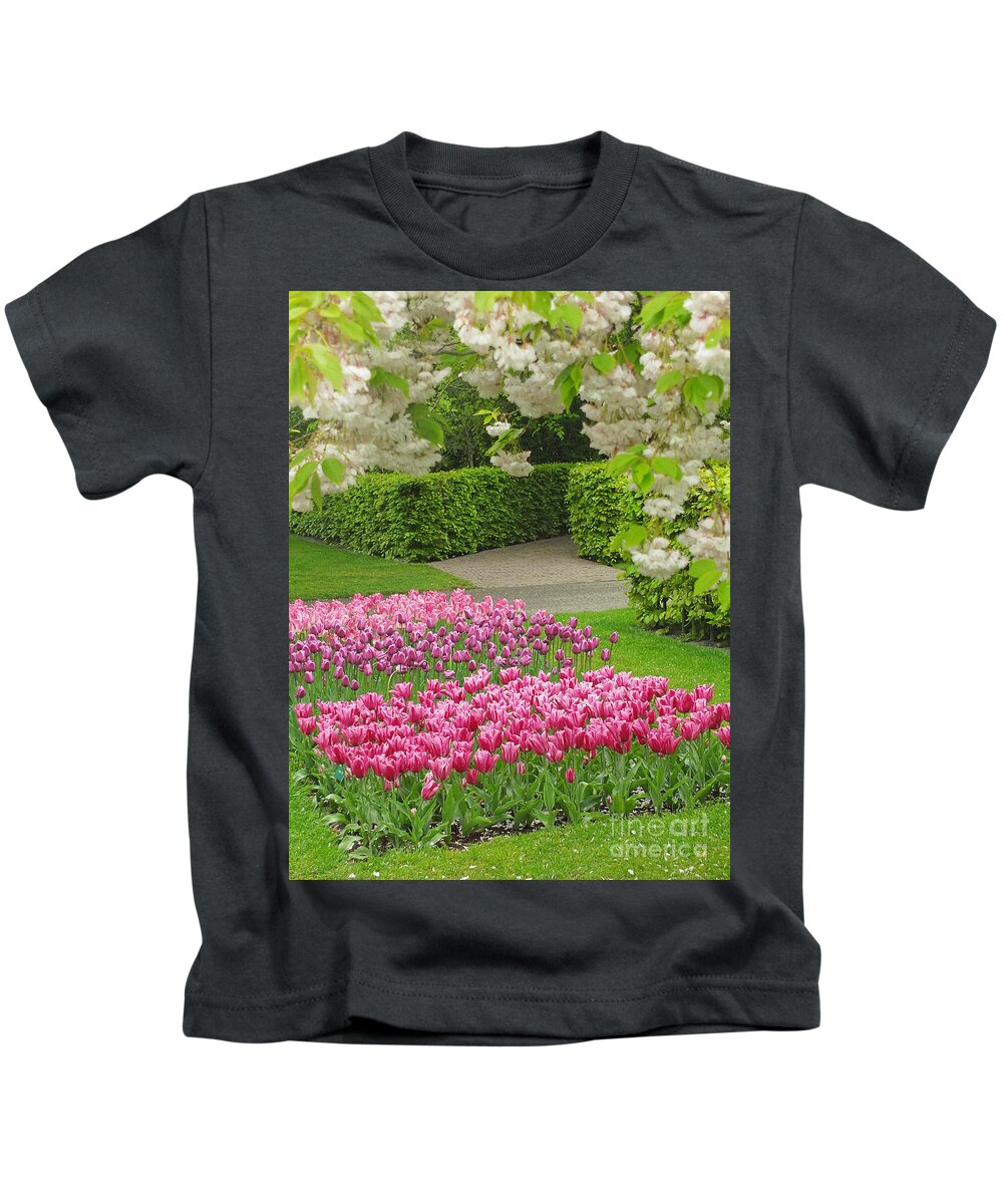 Keukenhof Gardens Kids T-Shirt featuring the photograph Keukenhof Gardens 35 by Mike Nellums