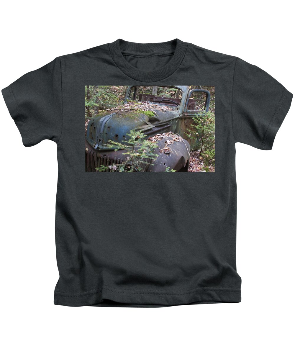 Truck Kids T-Shirt featuring the photograph NYPD Truck by Jean Macaluso