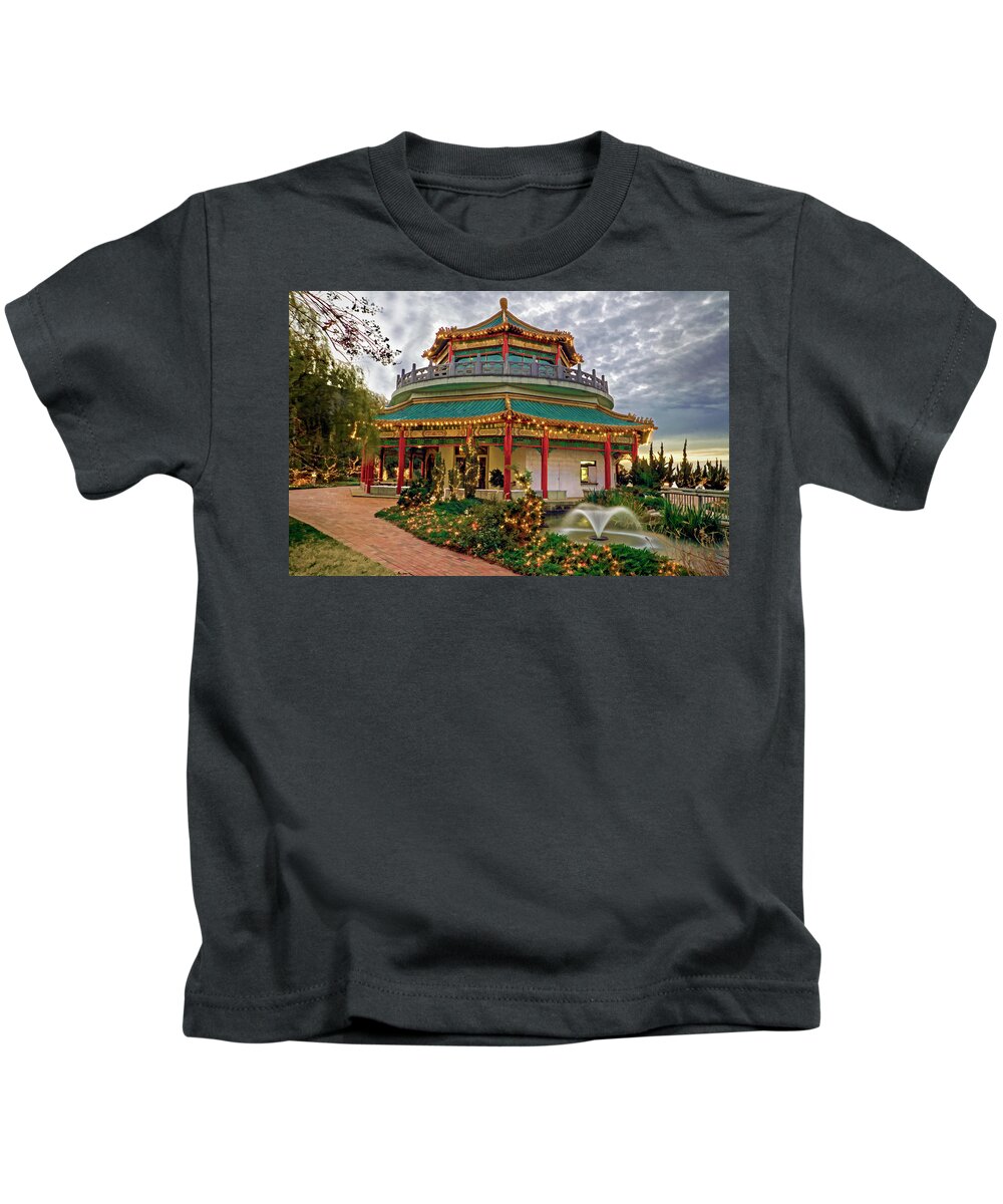 Pagoda Kids T-Shirt featuring the photograph Pagoda in Norfolk Virginia by Jerry Gammon