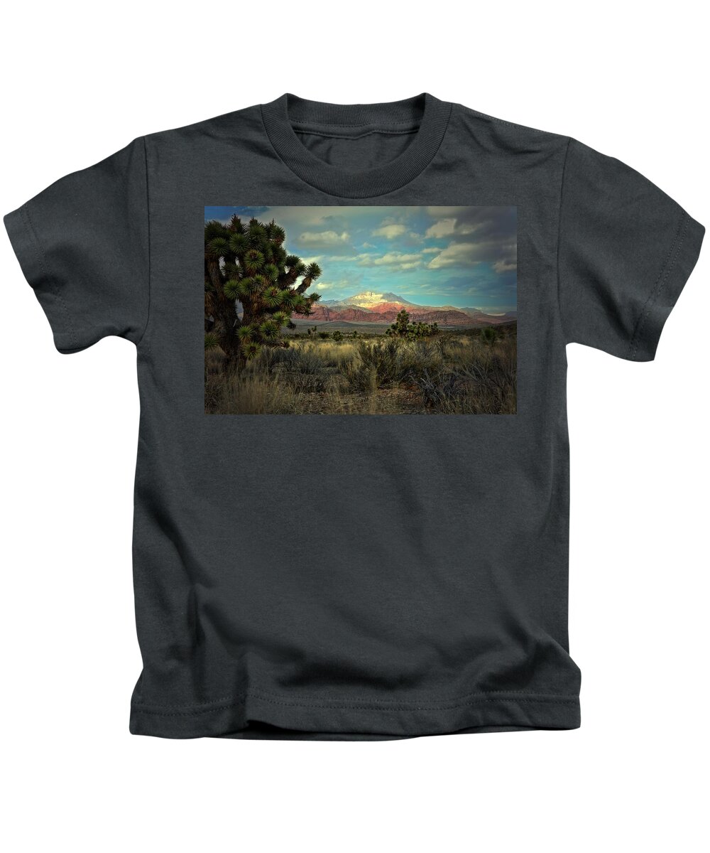 Red Rock National Conservation Area Kids T-Shirt featuring the photograph Red Rock East by Mark Ross