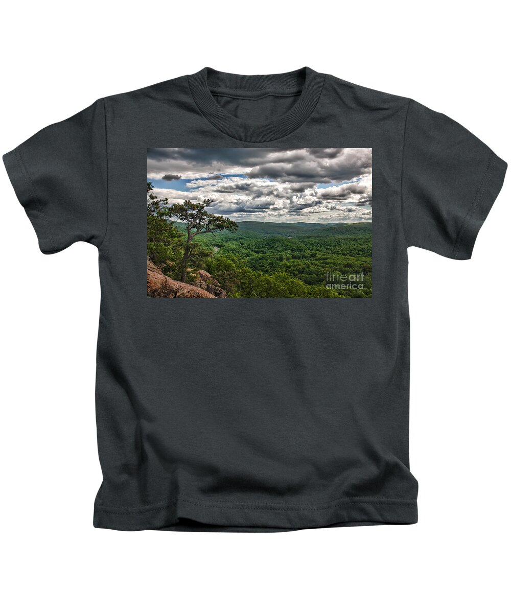 Popolopen Kids T-Shirt featuring the photograph The Great Valley by Rick Kuperberg Sr