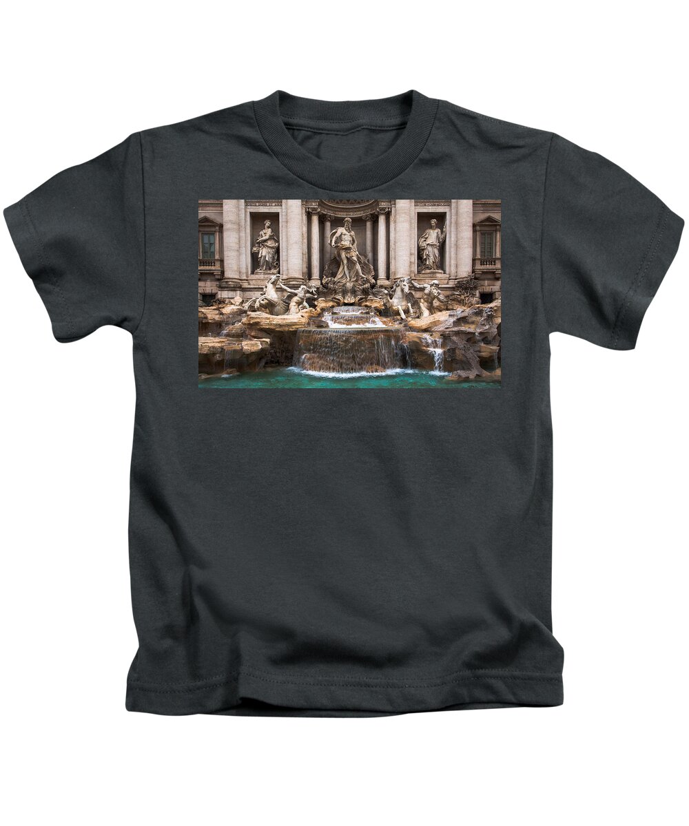 Europe Kids T-Shirt featuring the photograph Trevi Fountain by John Wadleigh