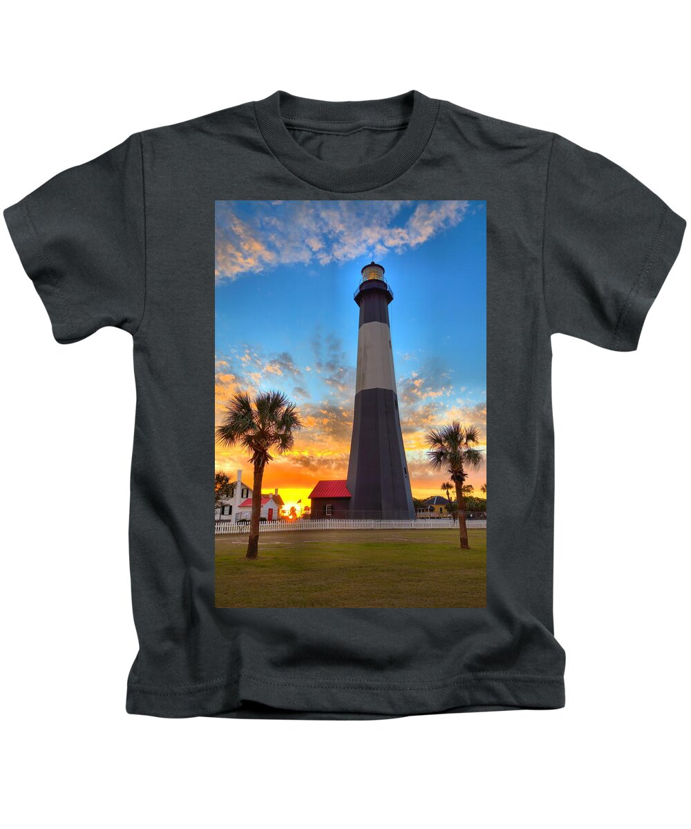 9509 Kids T-Shirt featuring the photograph Tybee Island Sunrise by Gordon Elwell